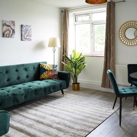 Sophie Place In Vauxhall - 3 Double Beds, 1 Sofa Bed, Spacious London Exterior photo