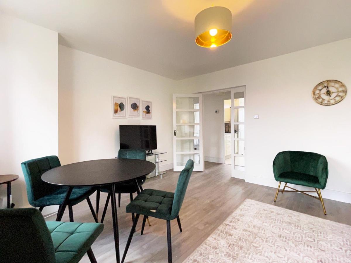 Sophie Place In Vauxhall - 3 Double Beds, 1 Sofa Bed, Spacious London Exterior photo