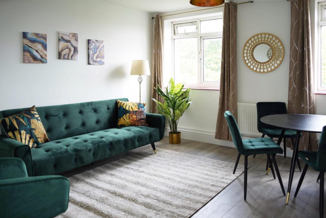 Sophie Place In Vauxhall - 3 Double Beds, 1 Sofa Bed, Spacious London Exterior photo